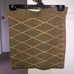 F21 Size M Sparkly Gold Tube Skirt NEVER WORN!